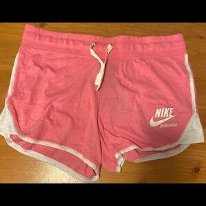 Nike-(L)Shorts (0027)